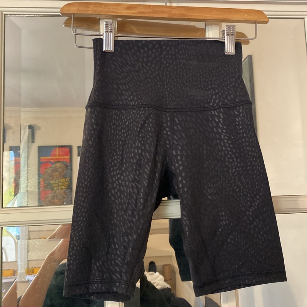 lululemon align shorts